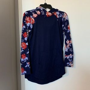 Lularoe Amber Hoodie- size medium